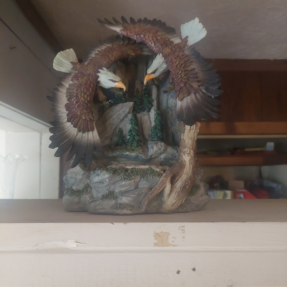 Trio Eagle Statue